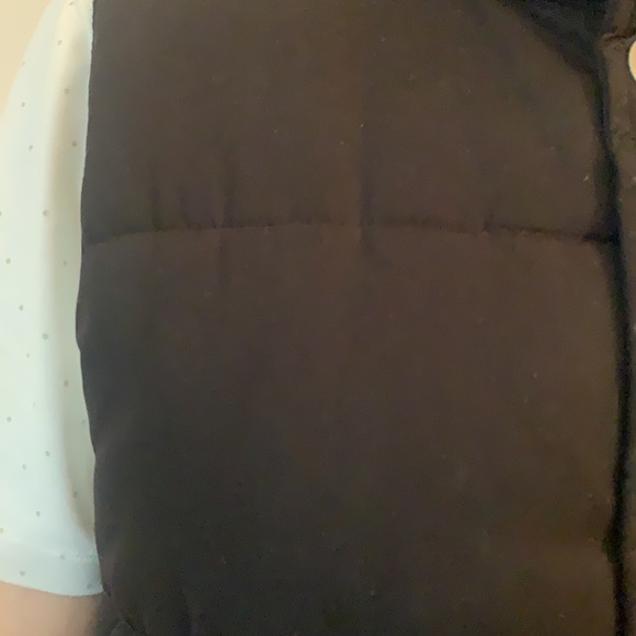 Vest - Picture 3 of 5